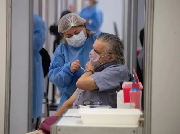 Vacuna contra el Covid: Ciudad y Provincia dan turnos para la quinta dosis