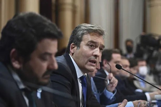 El Gobierno criticó el sobreseimiento de Macri: 