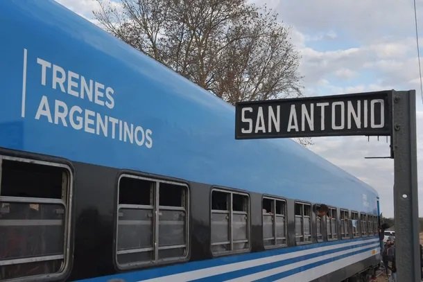 Después de 30 años vuelve el tren a San Antonio de Areco